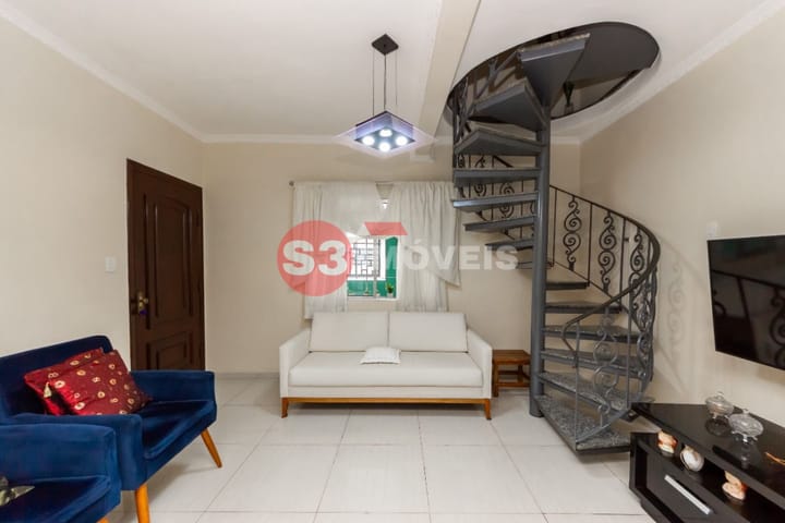 Casa à venda com 4 quartos, 130m² - Foto 1