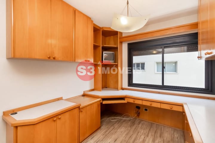 Apartamento à venda com 3 quartos, 136m² - Foto 18