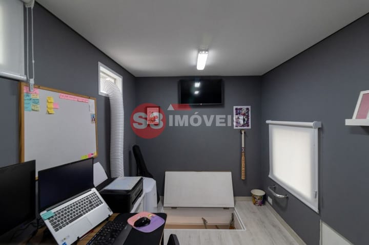 Casa à venda com 3 quartos, 300m² - Foto 47