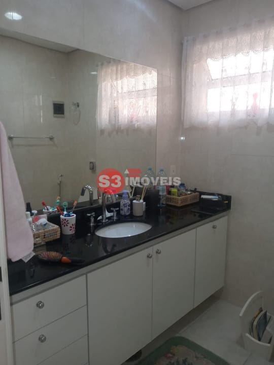 Casa à venda com 3 quartos, 240m² - Foto 8