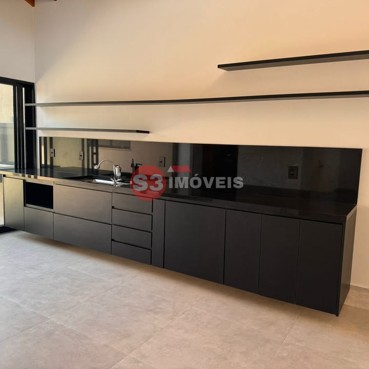 Casa à venda e aluguel com 2 quartos, 140m² - Foto 5