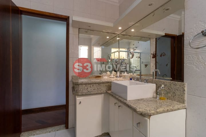 Casa à venda com 3 quartos, 257m² - Foto 22