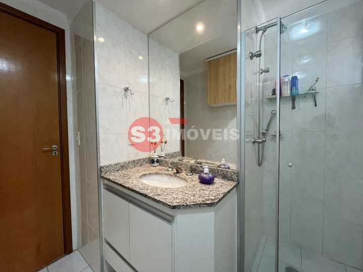 Apartamento à venda com 2 quartos, 64m² - Foto 27