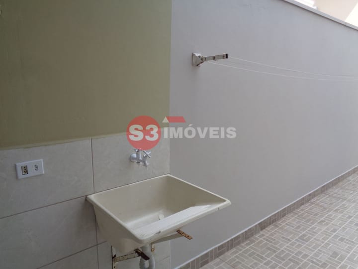 Casa à venda com 6 quartos, 250m² - Foto 23