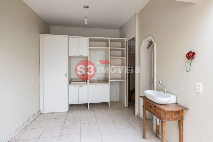 Casa à venda com 4 quartos, 230m² - Foto 25