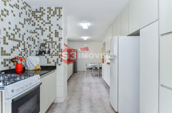 Apartamento à venda com 3 quartos, 198m² - Foto 28