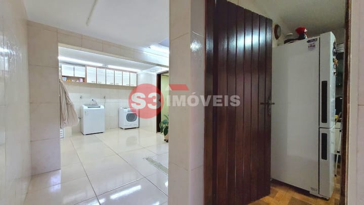 Casa à venda com 3 quartos, 301m² - Foto 38