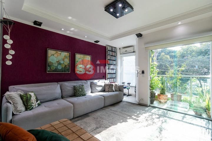 Casa à venda com 3 quartos, 169m² - Foto 1