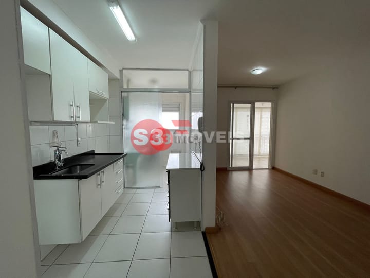 Apartamento à venda com 2 quartos, 69m² - Foto 4