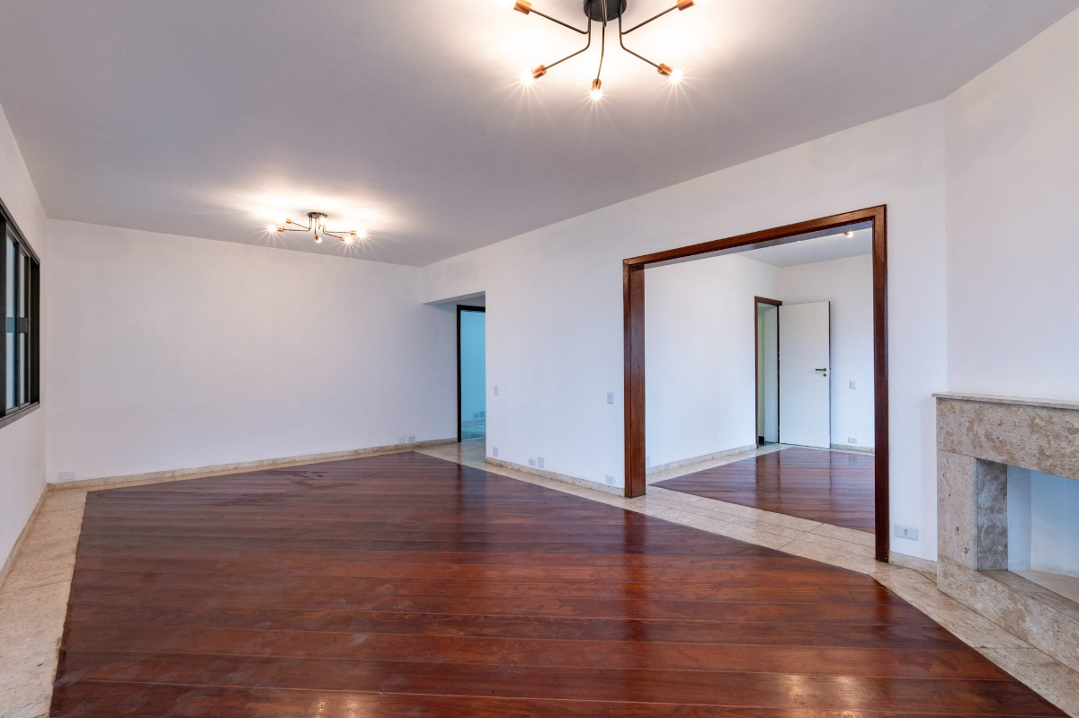 Apartamento à venda com 4 quartos, 236m² - Foto 5