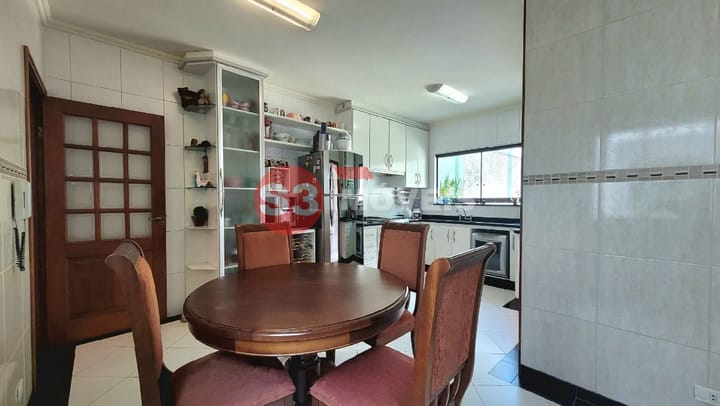 Casa à venda com 3 quartos, 294m² - Foto 16