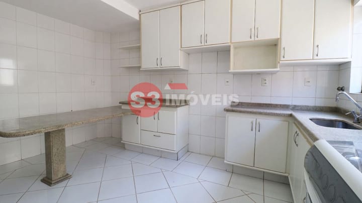 Casa à venda com 2 quartos, 110m² - Foto 17