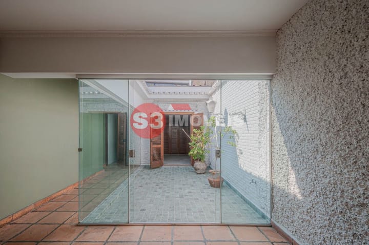 Casa à venda com 4 quartos, 216m² - Foto 16