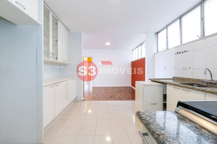 Apartamento à venda com 3 quartos, 170m² - Foto 16