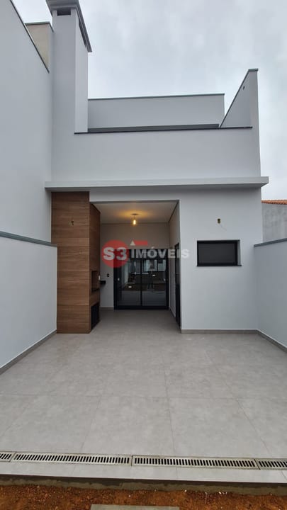 Casa à venda com 3 quartos, 236m² - Foto 8