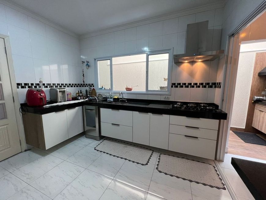 Casa à venda com 3 quartos, 160m² - Foto 7