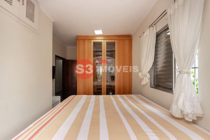 Casa à venda com 4 quartos, 130m² - Foto 17