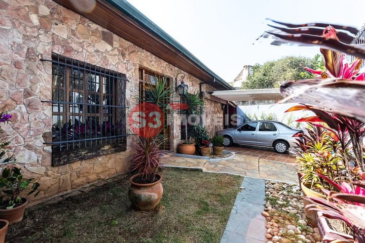 Casa à venda com 3 quartos, 250m² - Foto 57