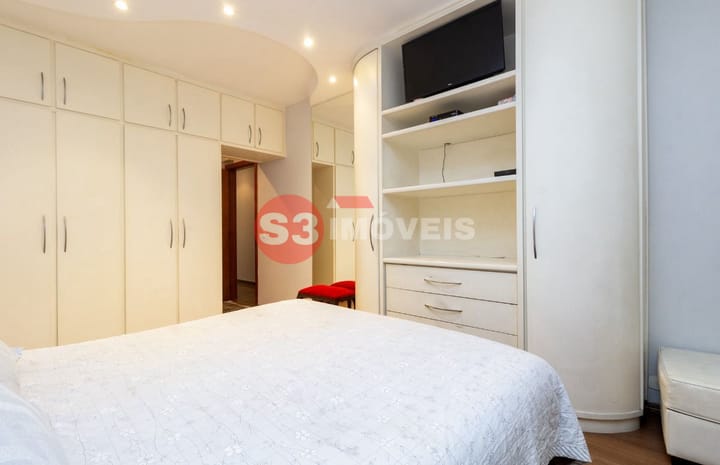 Casa à venda com 3 quartos, 230m² - Foto 30