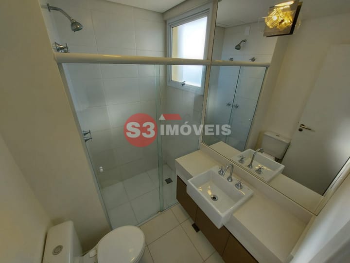 Apartamento para alugar com 1 quarto, 55m² - Foto 13