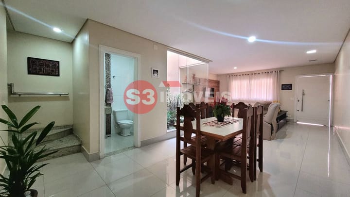 Casa à venda com 3 quartos, 245m² - Foto 31