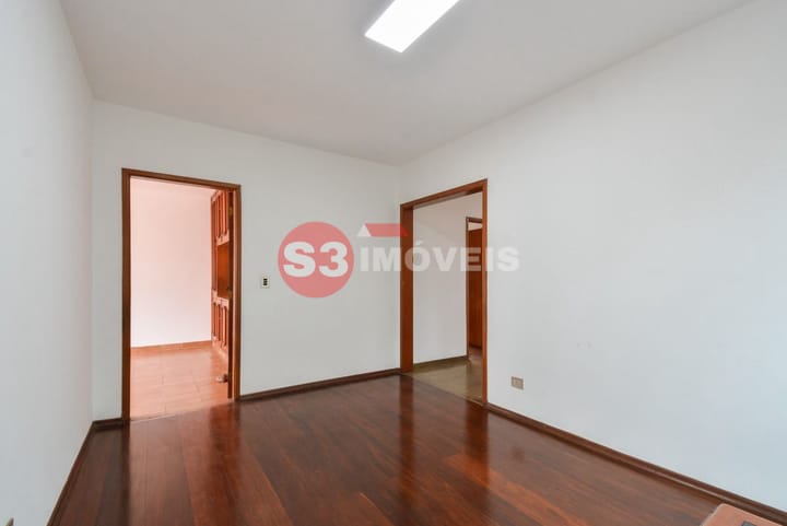 Casa à venda com 4 quartos, 331m² - Foto 15