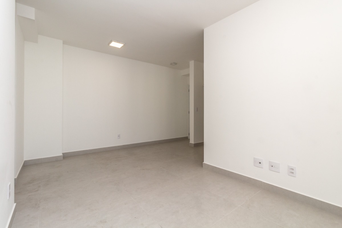 Apartamento à venda com 3 quartos, 84m² - Foto 3