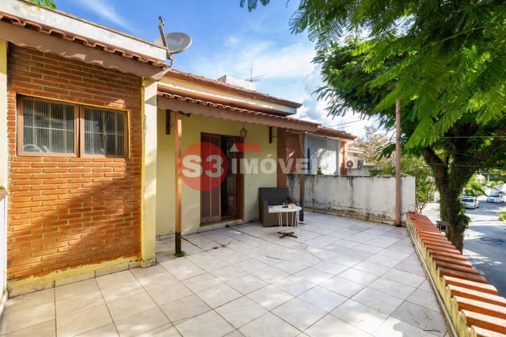 Casa à venda com 3 quartos, 232m² - Foto 27