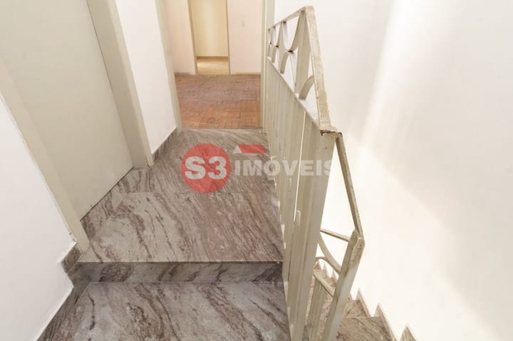 Casa à venda com 3 quartos, 168m² - Foto 9