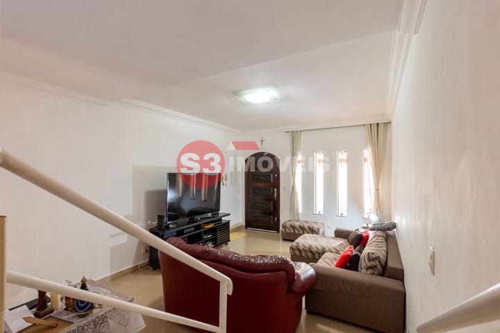 Casa à venda com 3 quartos, 180m² - Foto 1