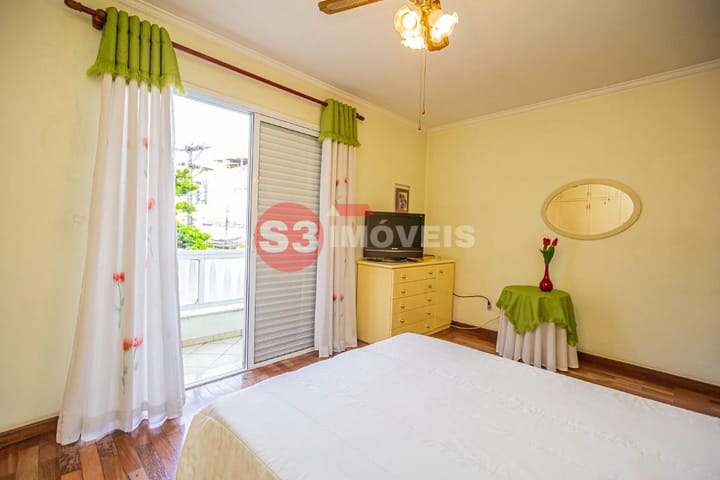 Casa à venda com 3 quartos, 240m² - Foto 23