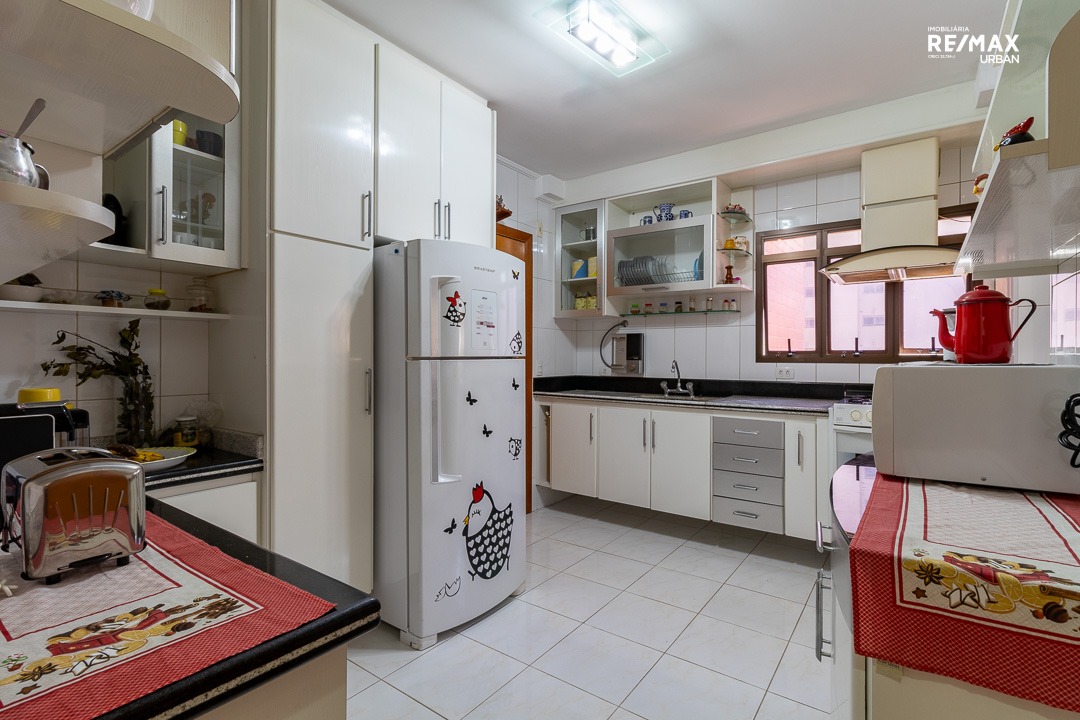 Apartamento à venda com 4 quartos, 146m² - Foto 25