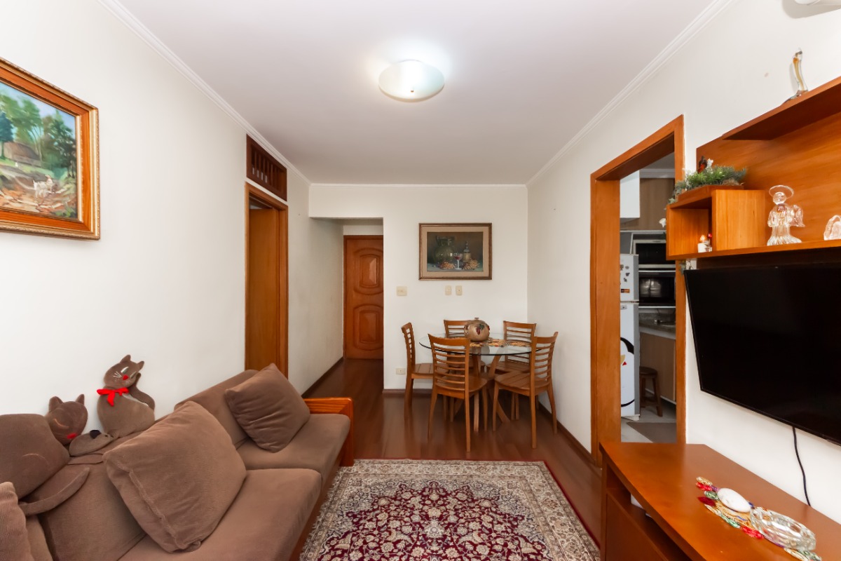 Apartamento à venda com 2 quartos, 70m² - Foto 1