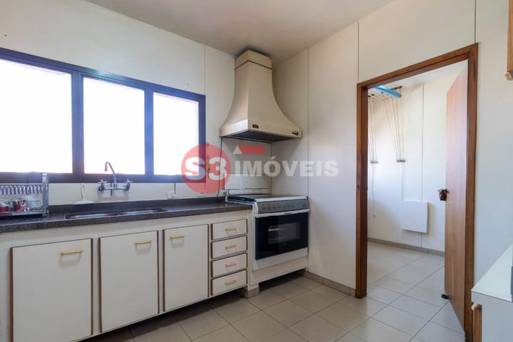 Apartamento à venda com 4 quartos, 196m² - Foto 32