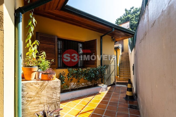 Casa à venda com 3 quartos, 250m² - Foto 42