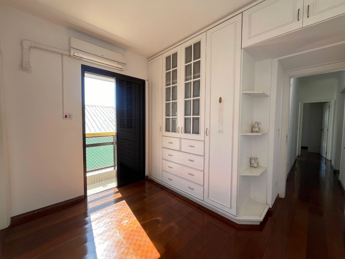 Apartamento à venda com 4 quartos, 176m² - Foto 15