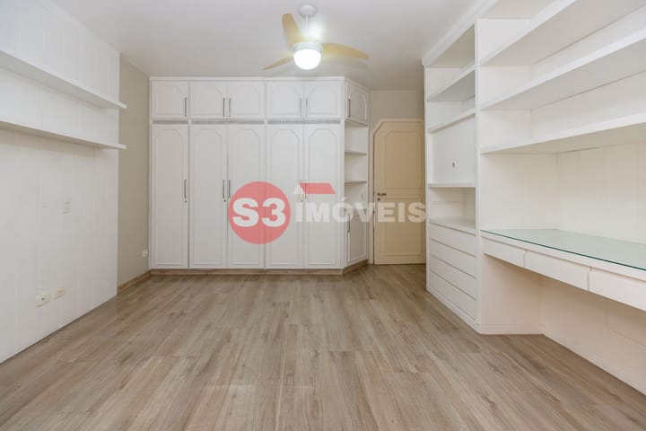 Casa à venda com 4 quartos, 230m² - Foto 36