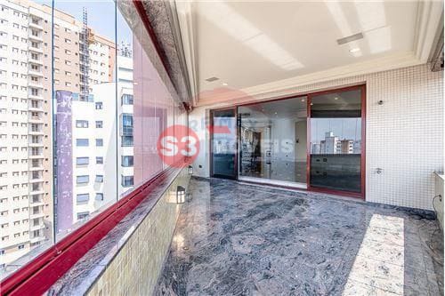 Apartamento à venda com 3 quartos, 530m² - Foto 2