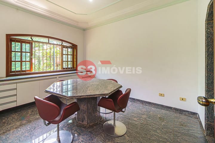 Casa à venda com 4 quartos, 560m² - Foto 38