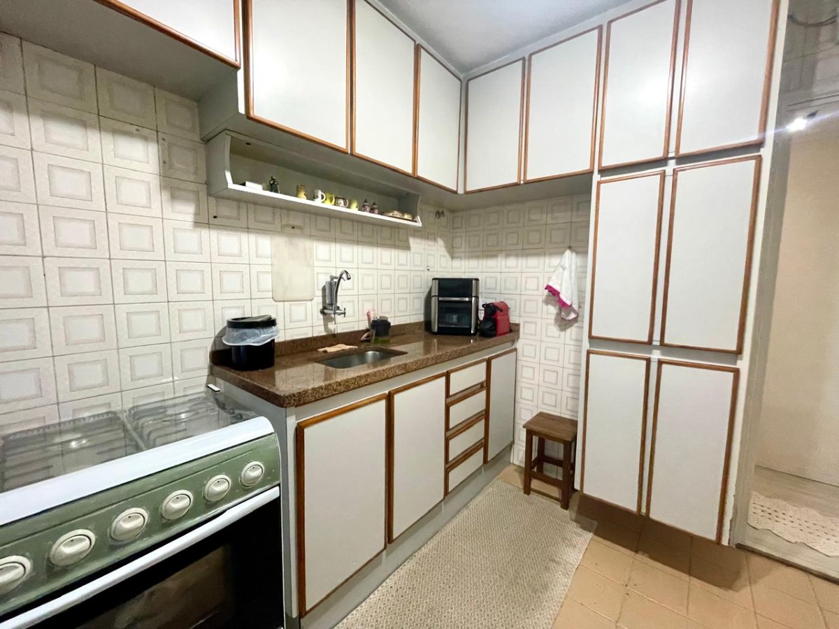 Apartamento à venda com 2 quartos, 67m² - Foto 11