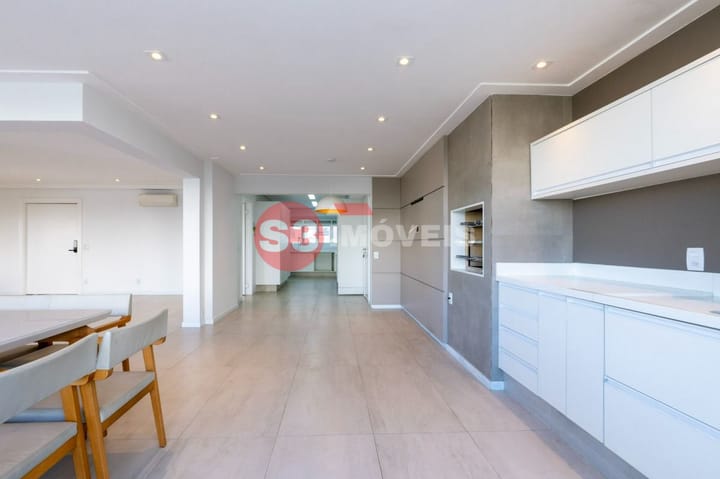 Apartamento à venda com 3 quartos, 235m² - Foto 18