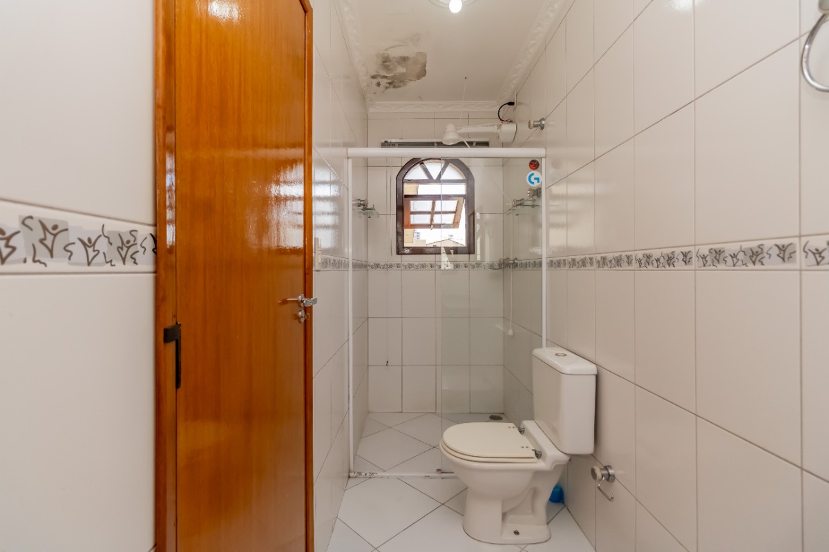 Casa à venda com 3 quartos, 211m² - Foto 20