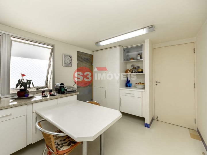 Apartamento à venda com 2 quartos, 270m² - Foto 14