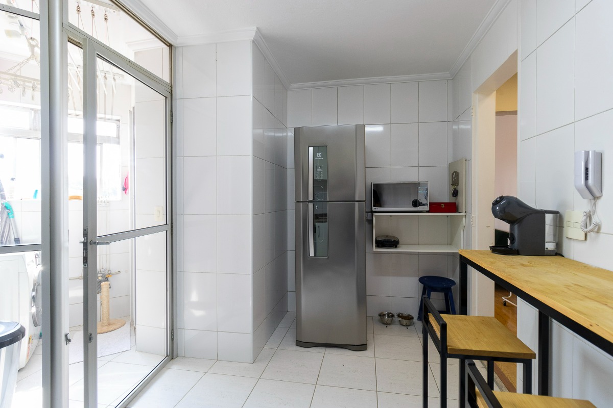 Apartamento à venda com 2 quartos, 62m² - Foto 12