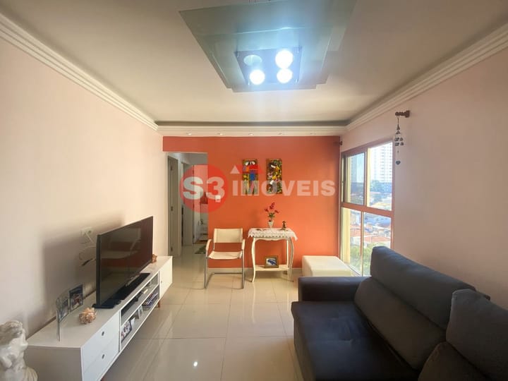 Apartamento à venda com 2 quartos, 61m² - Foto 1