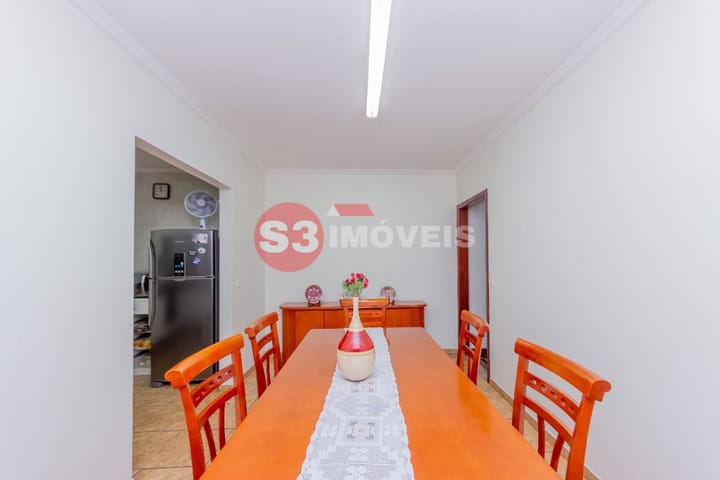 Casa à venda com 3 quartos, 202m² - Foto 5