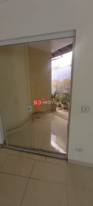 Casa à venda com 3 quartos, 80m² - Foto 31