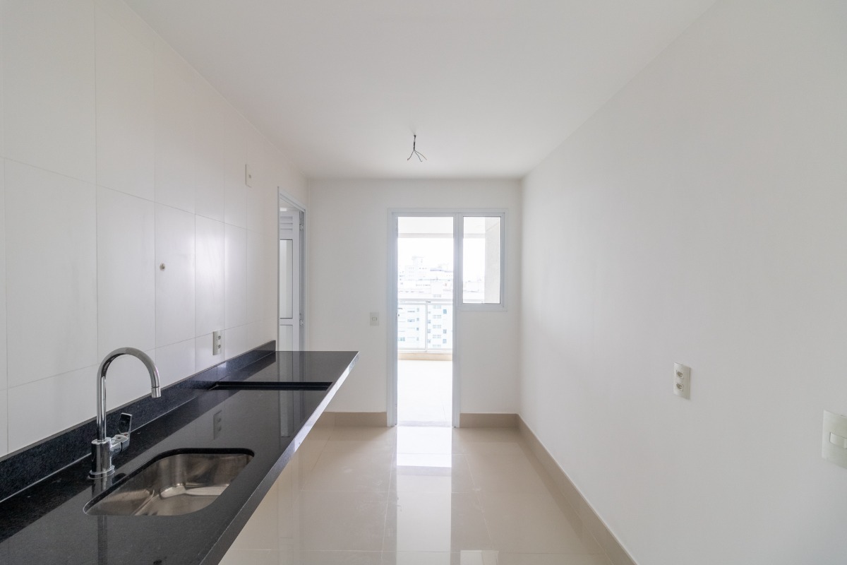 Apartamento à venda com 3 quartos, 106m² - Foto 17