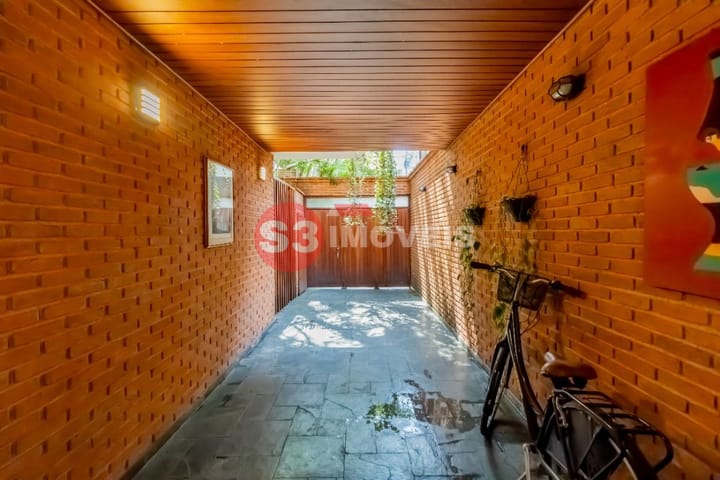 Casa à venda com 4 quartos, 310m² - Foto 20