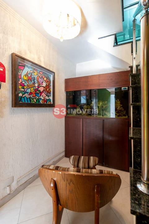 Casa à venda com 3 quartos, 169m² - Foto 4